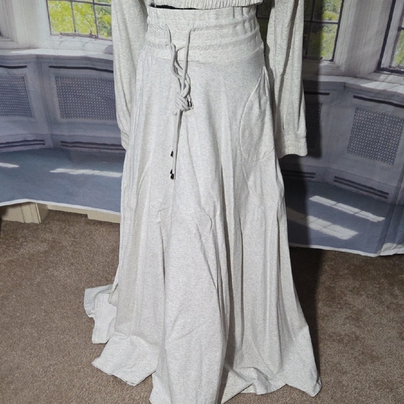 AKIRA Gray Fashion Set - Picture 4 of 9